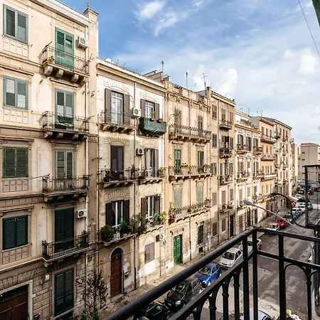 Lolli Apartments By Wonderful Italy-3